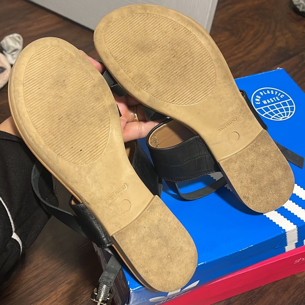 Sandals - Picture 2 of 2
